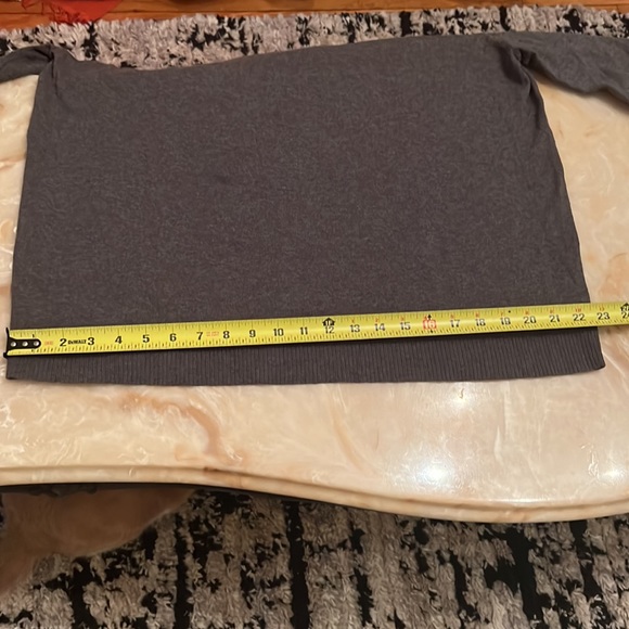 Alfani V-neck heather gray light weight sweater in size XL - Picture 7 of 7